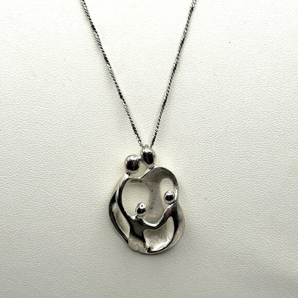 Sterling Silver 925 Family Embrace Pendant Necklace 24” 8g Modern Love Design - Picture 4 of 11